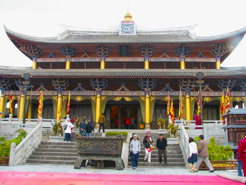 KHÁM PHÁ VÂN NAM PHONG HOA