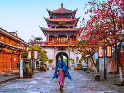 KHÁM PHÁ VÂN NAM PHONG HOA