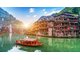 KHÁM PHÁ CỔ TRẤN PHƯỢNG HOÀNG